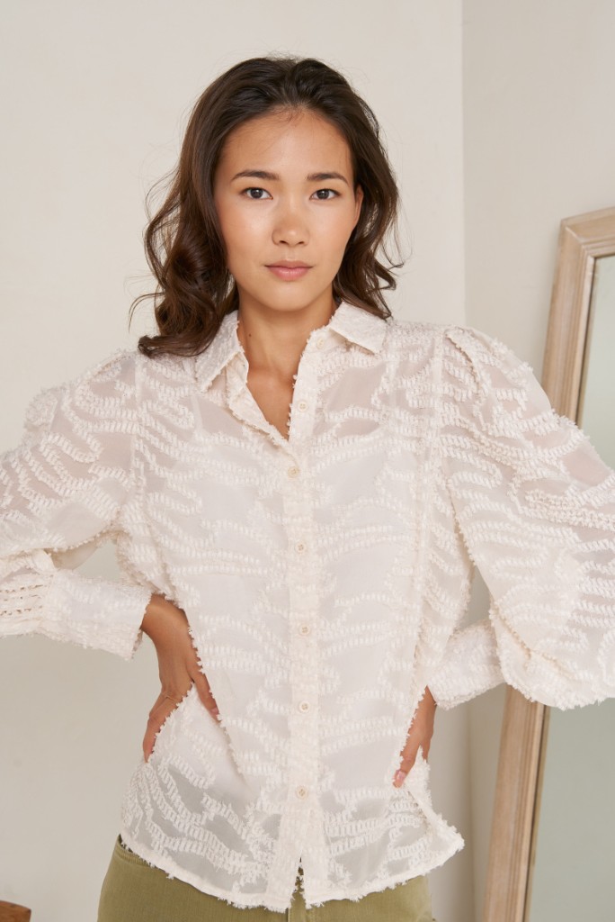 Blusa con textura manga larga