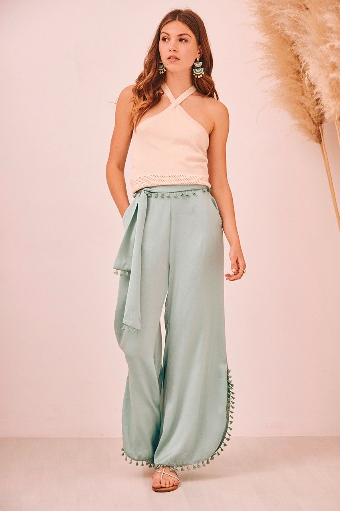 PANTALÓN FLUIDO CON FLECOS
